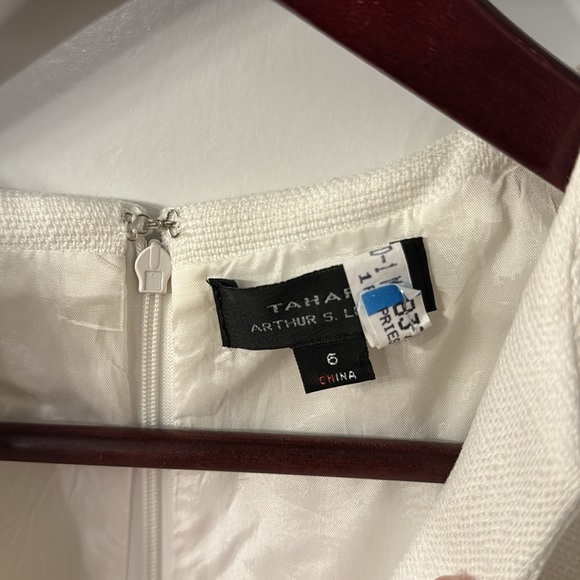 Beautiful Dress - Picture 5 of 6